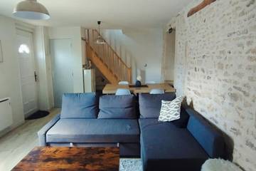 Location de vacances pour 6 personnes, animaux acceptés à Jaunay-Clan