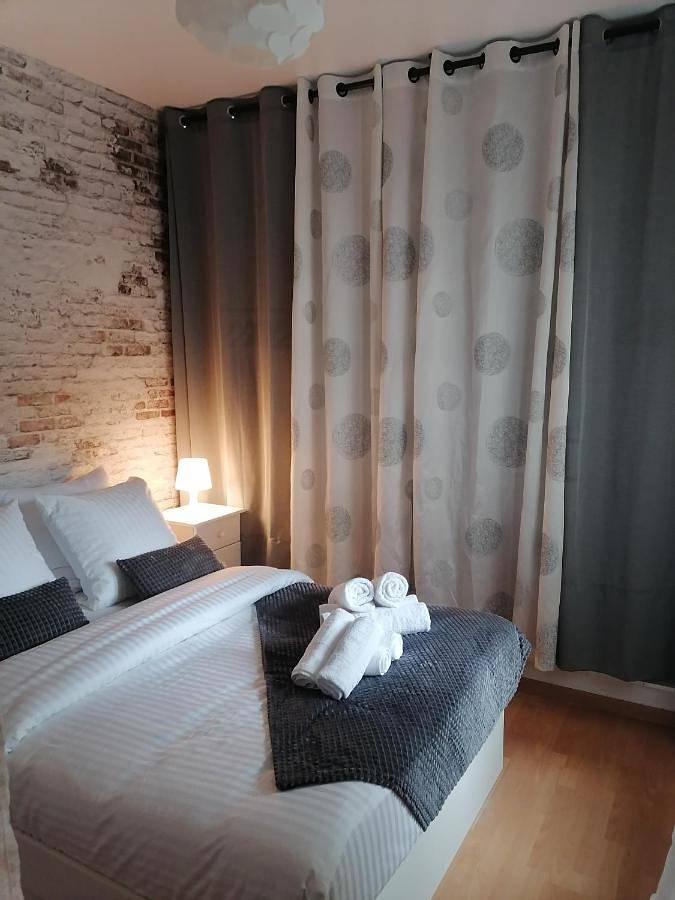 Appartement entier, One-Bedroom Apartment in Bischheim, Région de Strasbourg