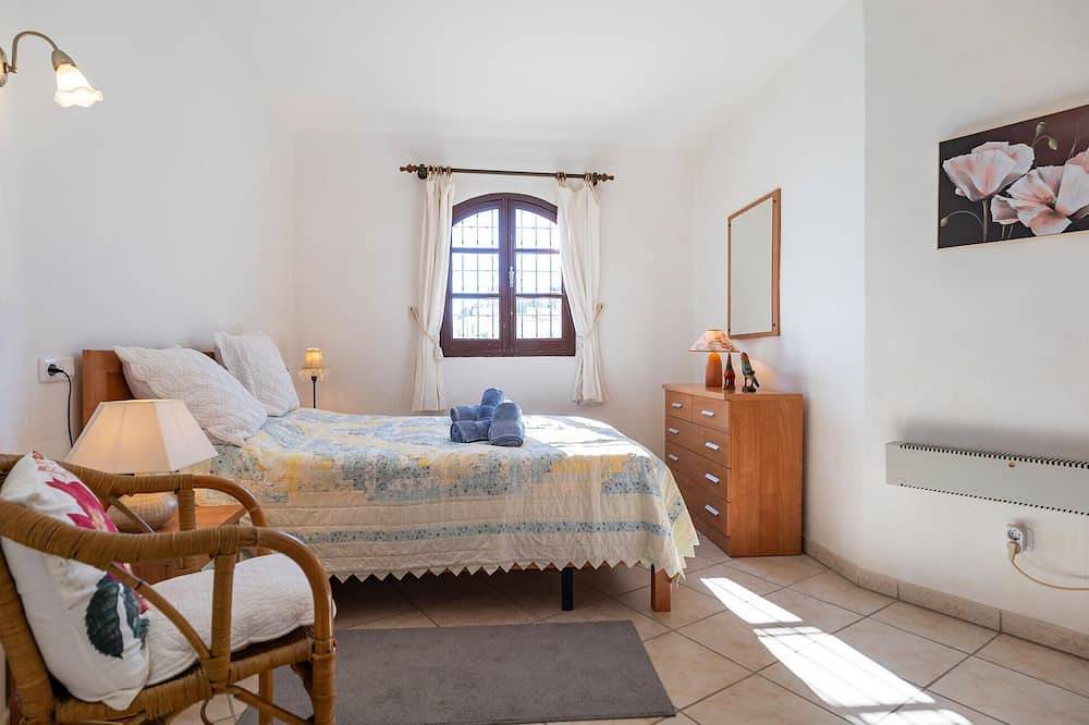 Maison confortable à Nerja avec Wifi in Playa de Burriana, Nerja