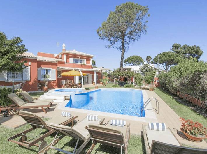 Villa pour 14 personnes, avec Balcon ainsi que Jardin et Piscine à Vilamoura - 4
