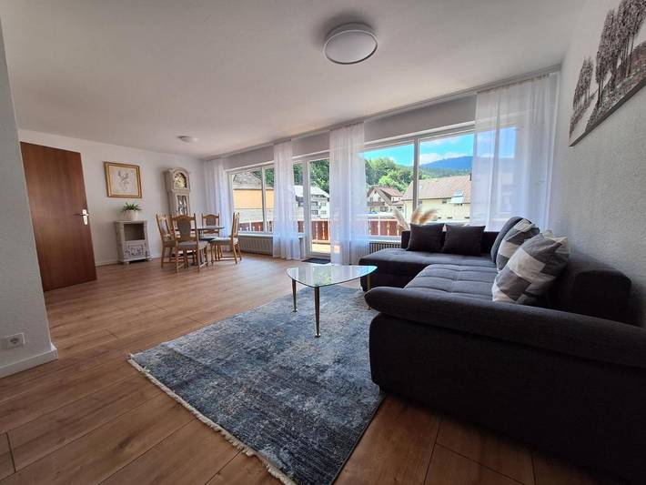 Gîte pour 5 personnes, avec sauna ainsi que vue et balcon dans Bad Peterstal