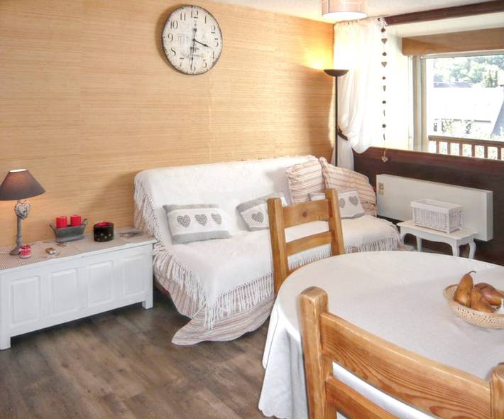 Gîte pour 4 personnes, avec terrasse dans Office De Tourisme De Saint Laurent Soulan - 2