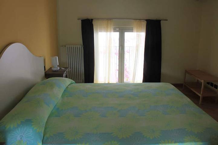 Gîte pour 6 personnes, avec terrasse et jardin à Serralunga d'Alba - 4