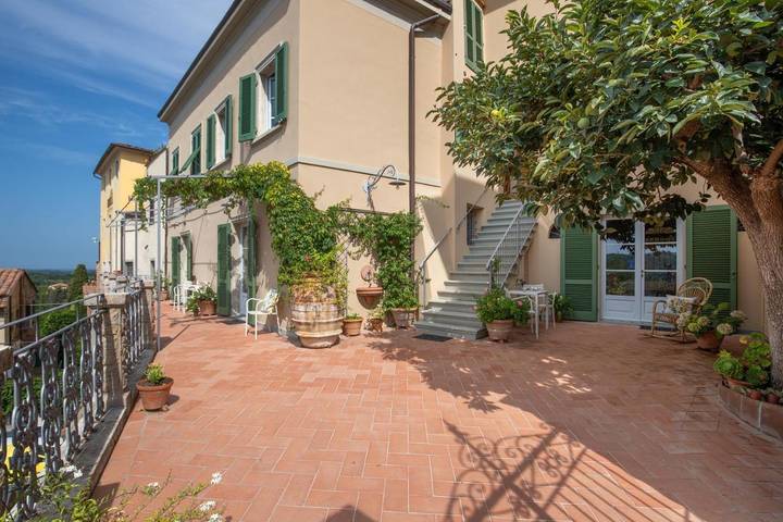 Ferienwohnung für 4 Personen, mit Terrasse und Ausblick