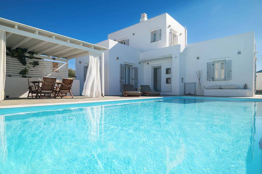 Sunny villa with private pool and amazing views in Apollonia, Sifnos in Apollonia, Sifnos