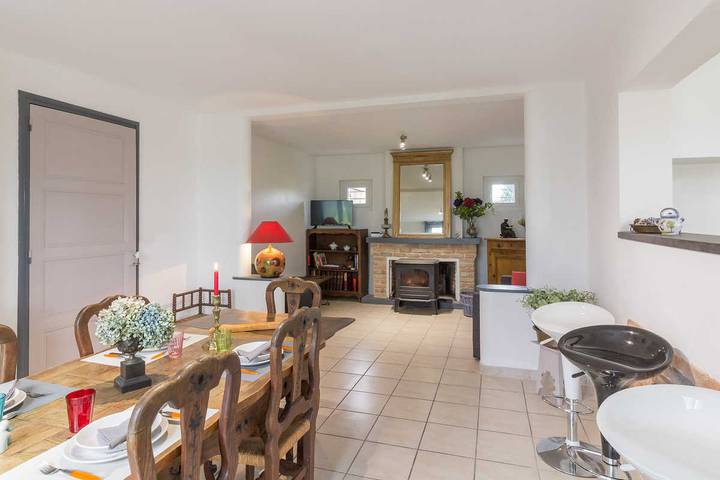 Gîte pour 4 personnes, avec jardin dans Loucrup