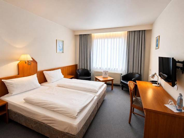Hotel für 2 Personen, mit Terrasse und Pool sowie Sauna in Braunschweig - 2