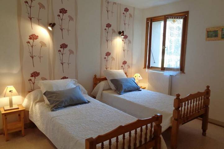 Gîte pour 6 personnes, avec jardin à La Tuilière - 2