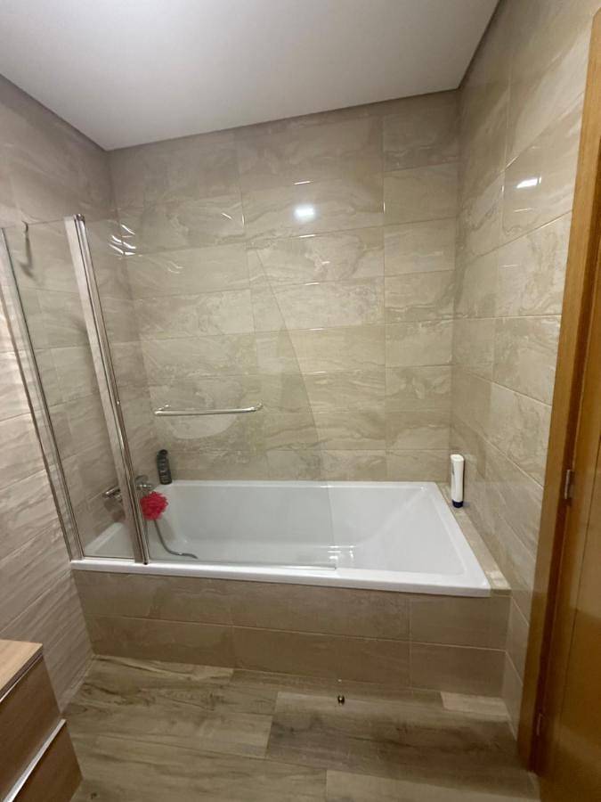 Casa rural para 8 personas, con vistas además de jardín y piscina en Chaves - 4
