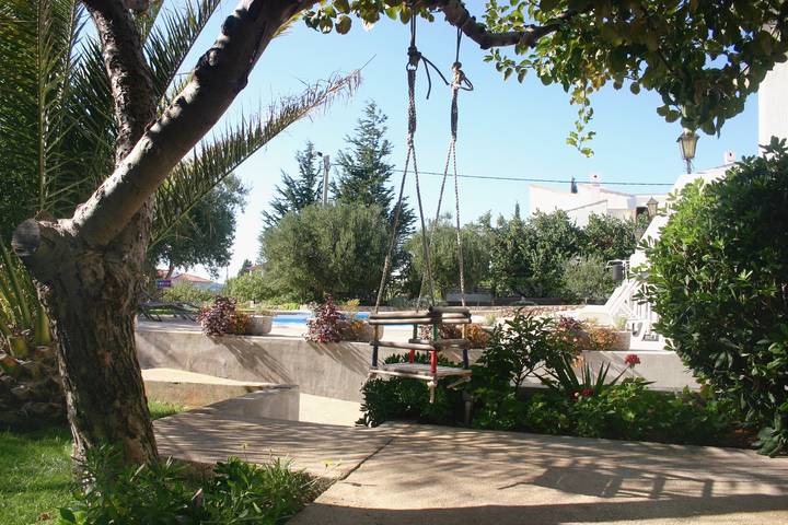 Ferienwohnung für 3 Personen, mit Pool und Balkon/Terrasse auf Rab