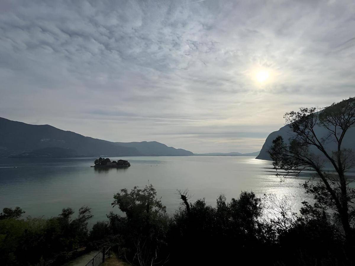 Ganze Wohnung, Casa Pg - Appartamento Vista Lago in Menzino, Monte Isola