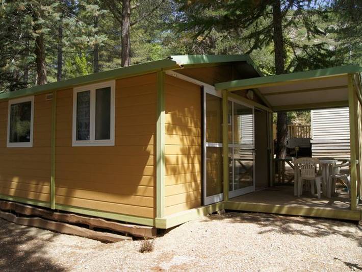 Chalet pour 5 personnes, avec terrasse et piscine, animaux acceptés