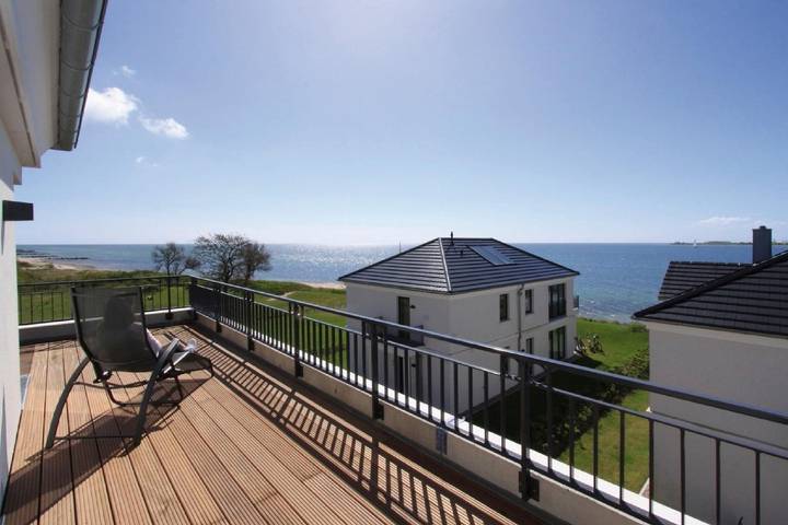 Ferienwohnung für 4 Personen, mit Balkon und Terrasse sowie Garten und Sauna in Fehmarnsund