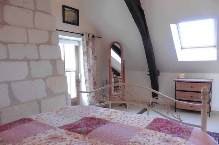 Gîte pour 4 personnes, avec jardin à Parçay-les-Pins - 3