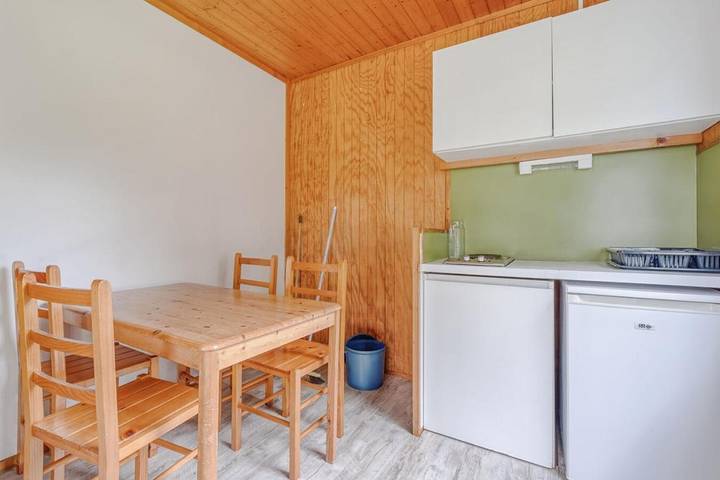 Location de vacances pour 4 personnes, avec terrasse ainsi que bassin pour enfant et piscine à Mézières-en-Brenne - 2