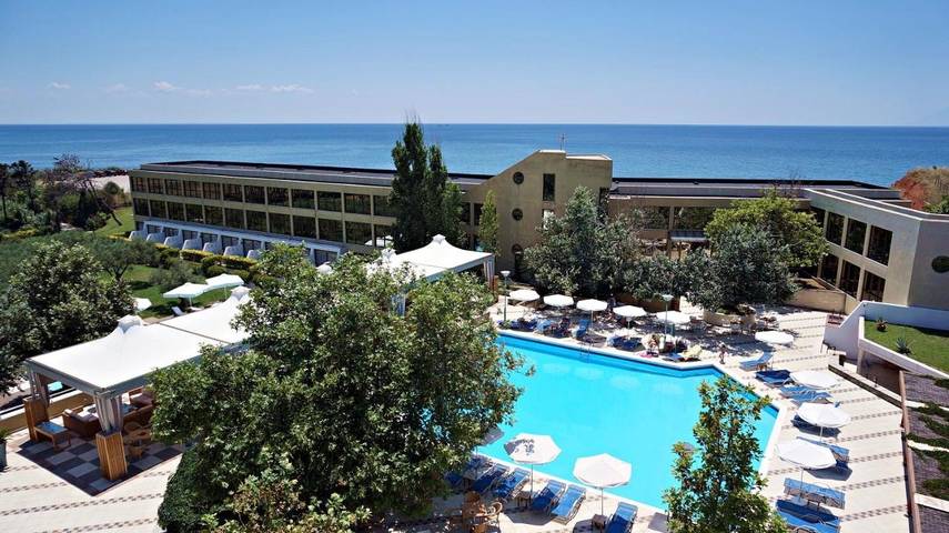 Hotel für 4 Personen, mit Ausblick und Pool sowie Sauna und Garten - 1