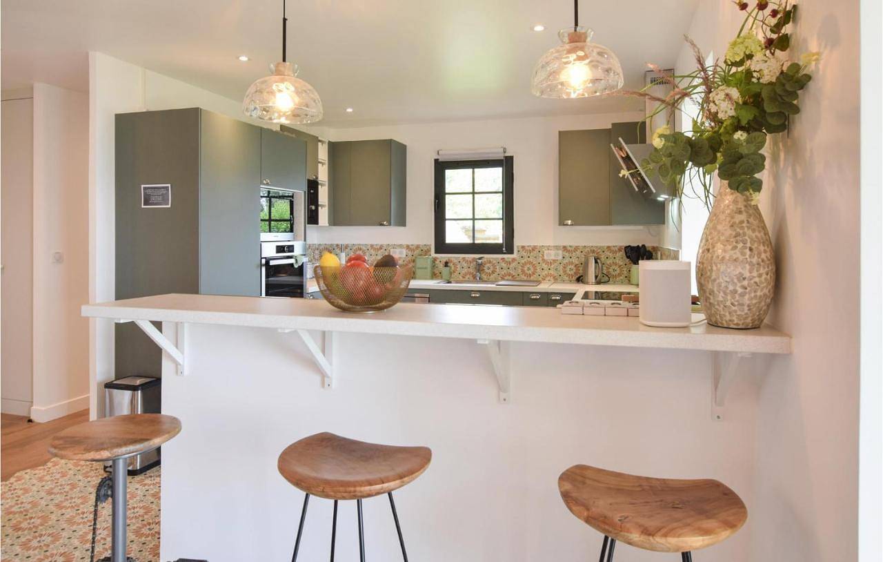 Nice Home In Cricquebuf With Wifi And 5 Bedrooms in Cricquebœuf, Région de Lisieux