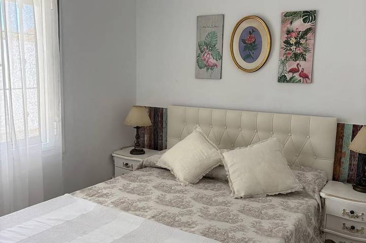 Casa de Ana. Chalet en playa de  Mazagon con parquing y  piscina privada . in Mazagón, Moguer