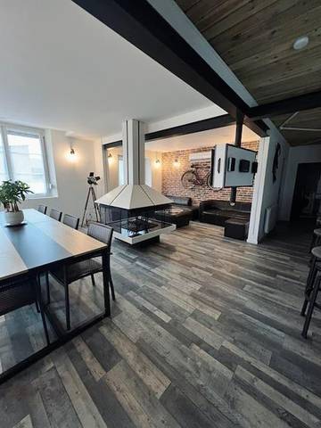 Gîte pour 14 personnes, avec jardin à Orconte