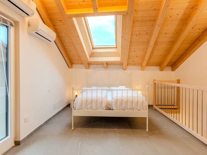 Ferienhaus für 8 Personen, mit Balkon und Garten sowie Seeblick und Ausblick in Colico - 4