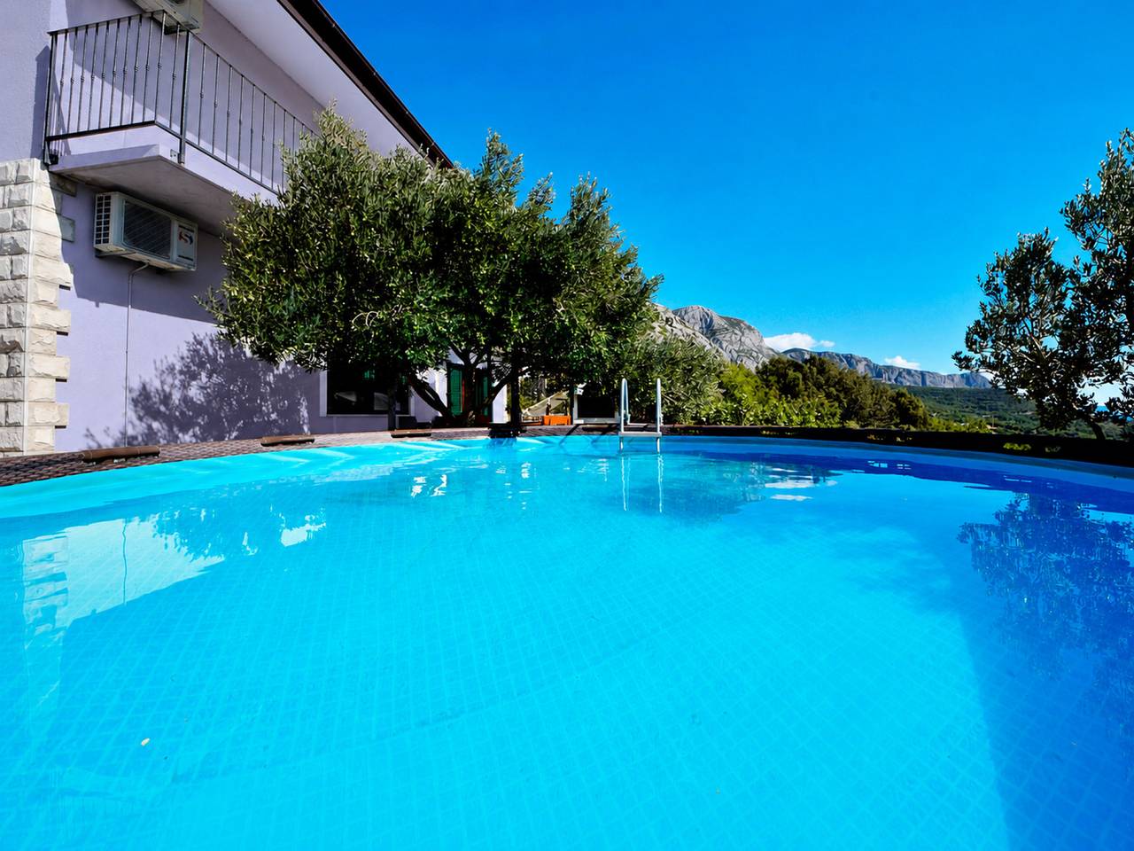 Ferienhaus Selak * großer Garten, Terrasse, Meerblick, Wlan in Makarska, Makarska Riviera