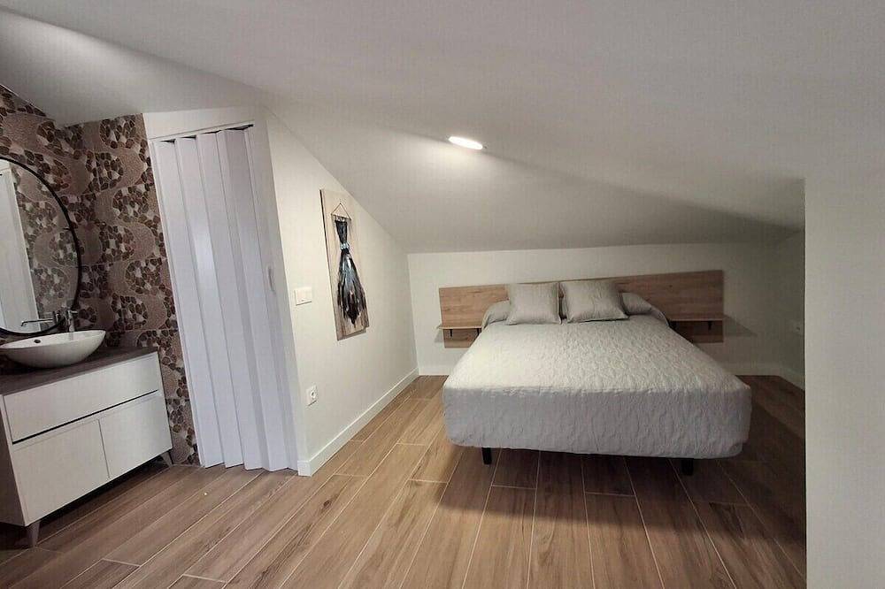 Apartamento entero, Apartamentos Tierra de Lavanda- Fuente del Jardin in Brihuega, La Alcarria