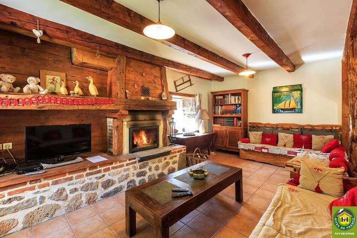 Gîte pour 8 personnes, avec jardin, animaux acceptés dans Station de ski de La Bourboule - 2