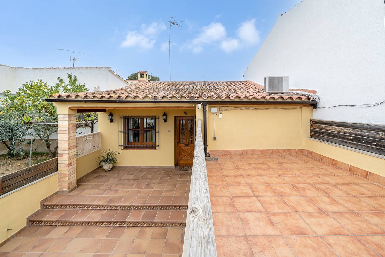 Casa de vacaciones 'La Casita' con terraza privada, Wi-Fi y aire acondicionado in Albiñana, Penedes DO