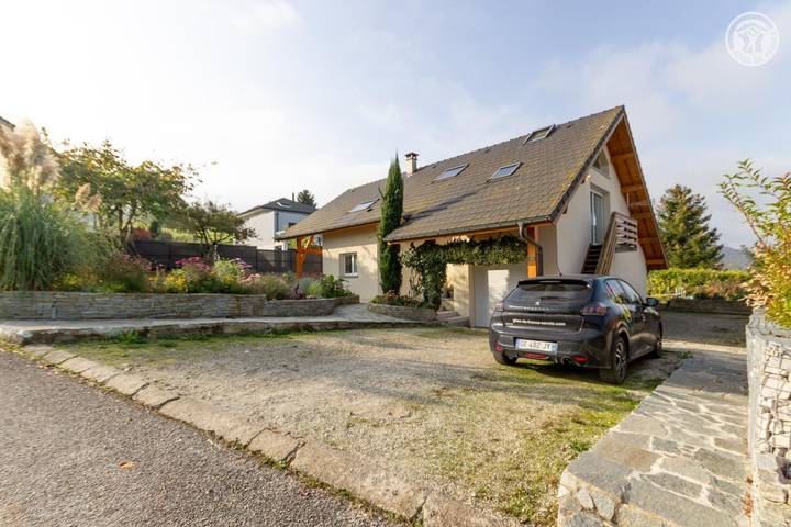 Gîte pour 2 personnes, avec Balcon et Jardin dans Saint-Jeoire-Prieuré