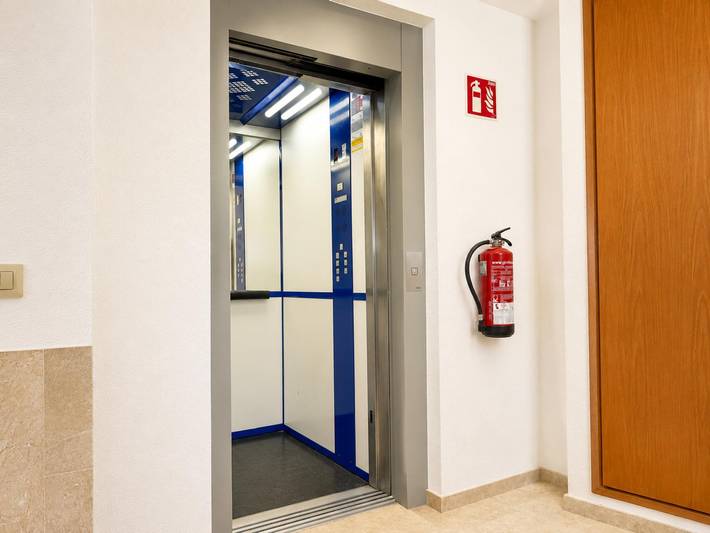 Gîte pour 6 personnes, avec Balcon et Terrasse ainsi que Jardin et Piscine dans San Juan De Palamos - 4