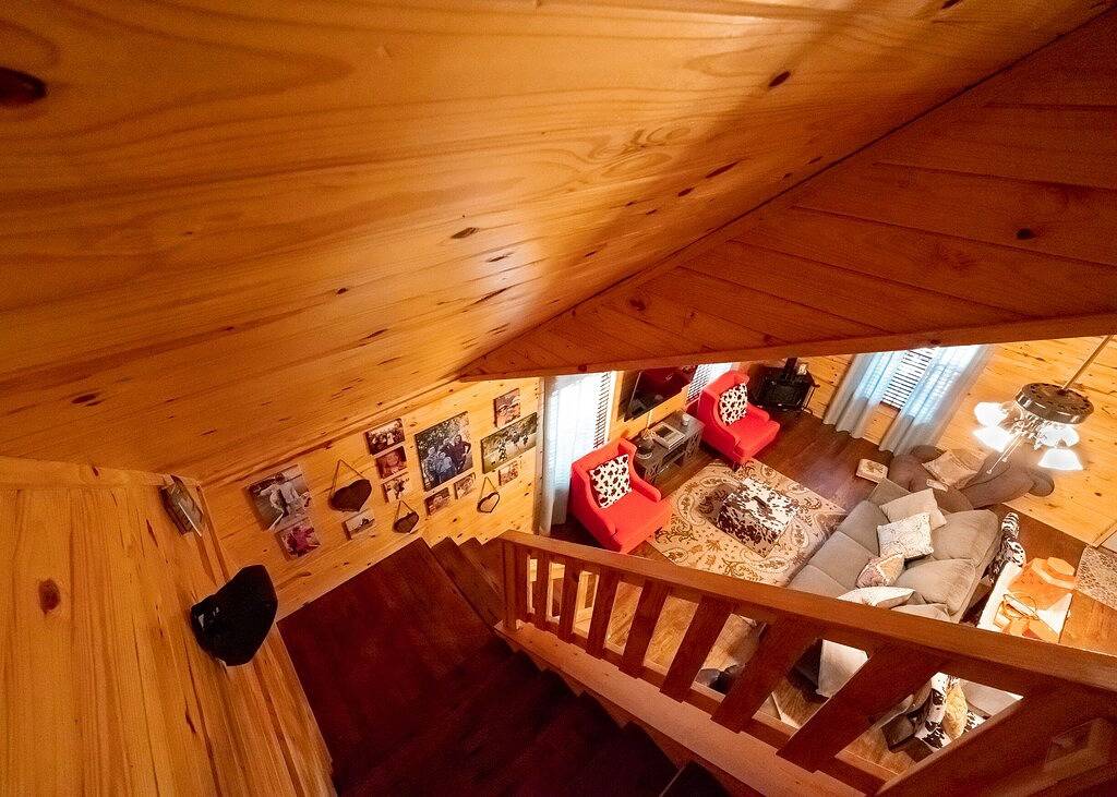 Kabine in den Kiefern von Sam Rayburn in Sam Rayburn Reservoir