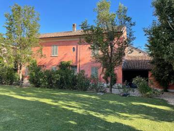 Maison de campagne pour 6 personnes, avec vue et jardin à Sale