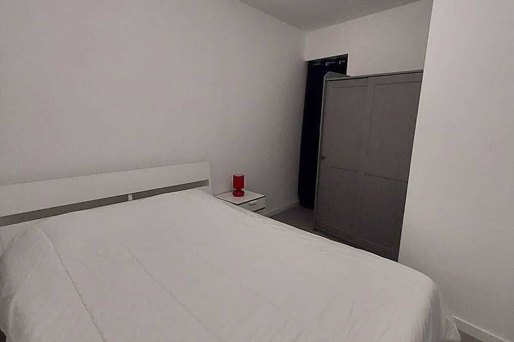 Entire apartment, Apartment in the Heart of Vals-Les-Bains in Vals-les-Bains, Parc naturel régional des Monts d'Ardèche