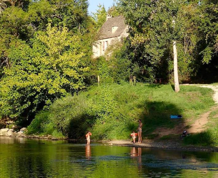 Location de vacances pour 5 personnes, avec Terrasse et Jardin à Sergeac