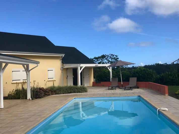 Location de vacances pour 4 personnes, avec jardin ainsi que vue et piscine à Goyave (Guadeloupe) - 4