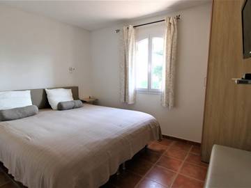 Maison De Vacances pour 7 Personnes dans Arles, Parc naturel régional de Camargue, Photo 4