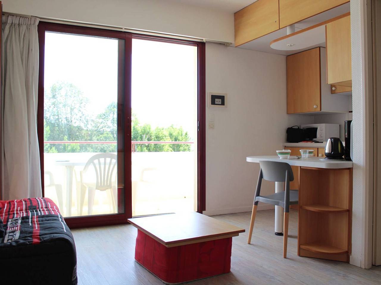 Entire apartment, Studio for 2 near beach and port La Rochelle in La Rochelle, La Rochelle region