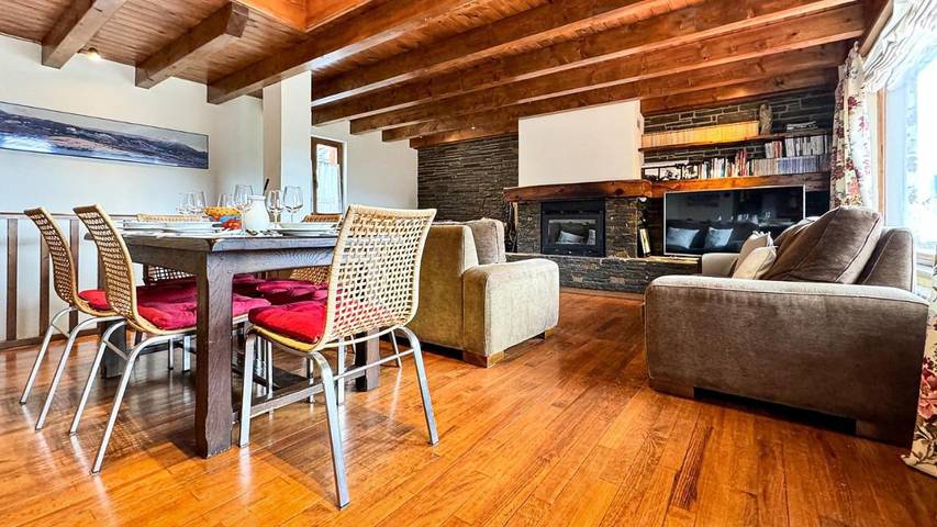 Location de vacances pour 9 personnes, avec piscine ainsi que jardin et vue à Llívia - 4