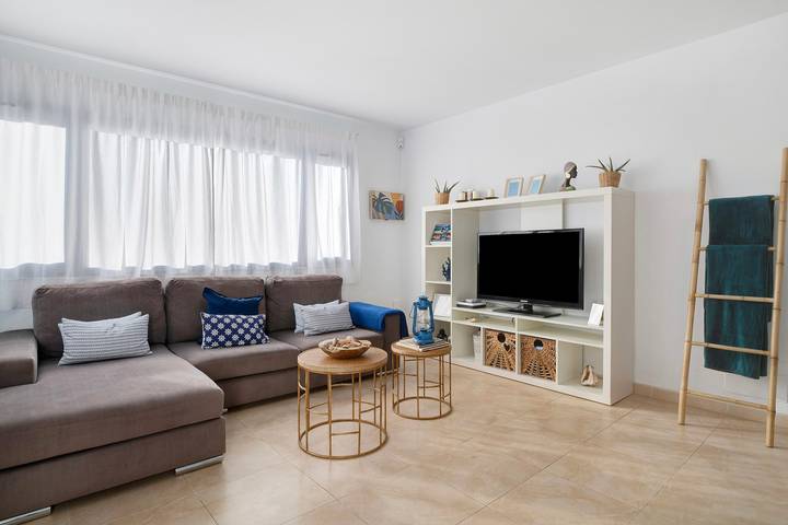 Ferienhaus 'La Chinija' mit Meerblick, privater Terrasse und Wlan in Playa Honda, San Bartolomé