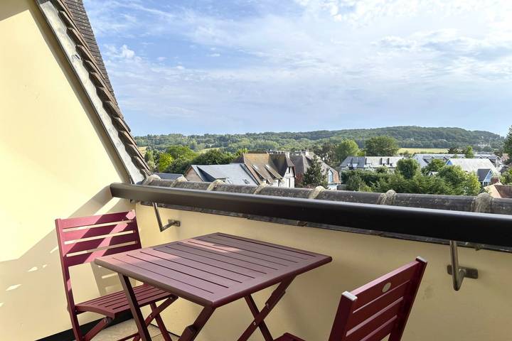 Ganze Wohnung, Ferienwohnung für 5 Personen mit Balkon in Tourgéville, Lisieux und Umgebung