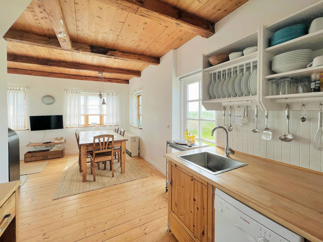 Skandinavisches Haus am Dorfrand von Lemkendorf in Westfehmarn, Fehmarn