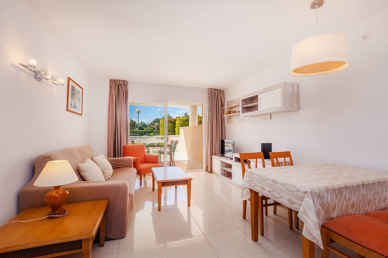 Appartement entier, Appartement 'Apartamento Espiga' avec piscine partagée, Wi-Fi et climatisation in Cala Bona, Son Servera