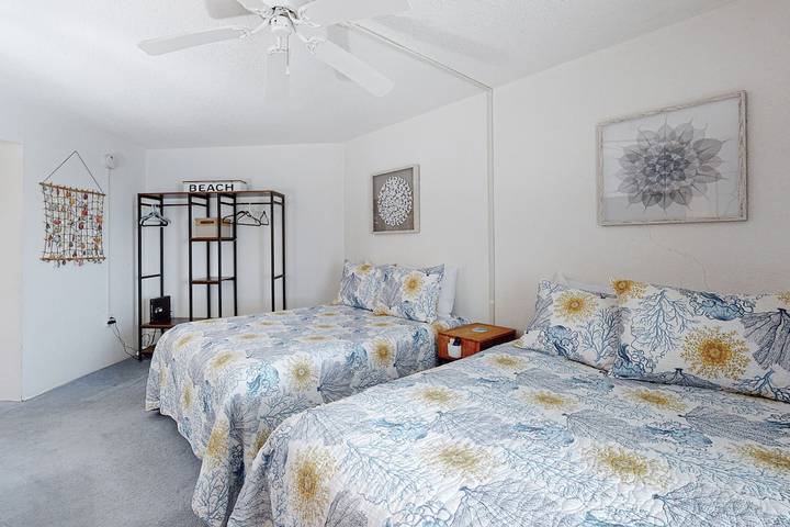 Vacation home for 6 people, with balcony and pool in Ocean City