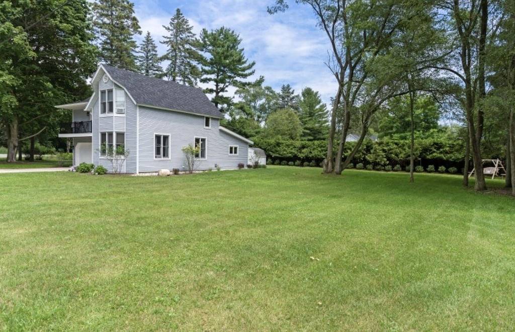 Charlevoix Escape: Ski, Hike, Beach & Chill in Charlevoix, Charlevoix County