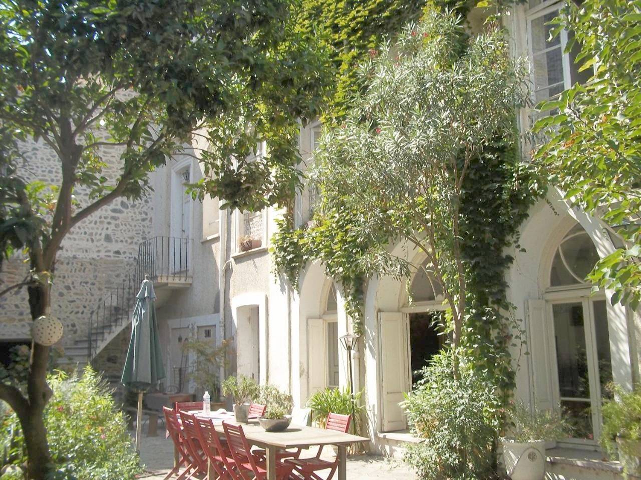 Double Room with Private Bathroom in Rivesaltes, Côte méditerranéenne (France)