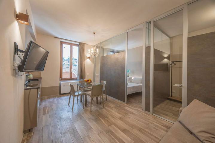 Appartamento intero, Apartamentsarena - Palazzo Cantore Collection - Urban Loft in Centro Storico di Verona, Verona