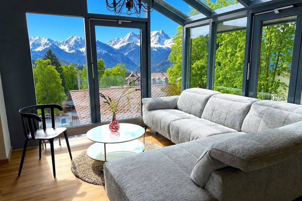 Concierge, Lake Thun/Alps Scenic Views by Swisshut in Beatenberg, Lake Thun