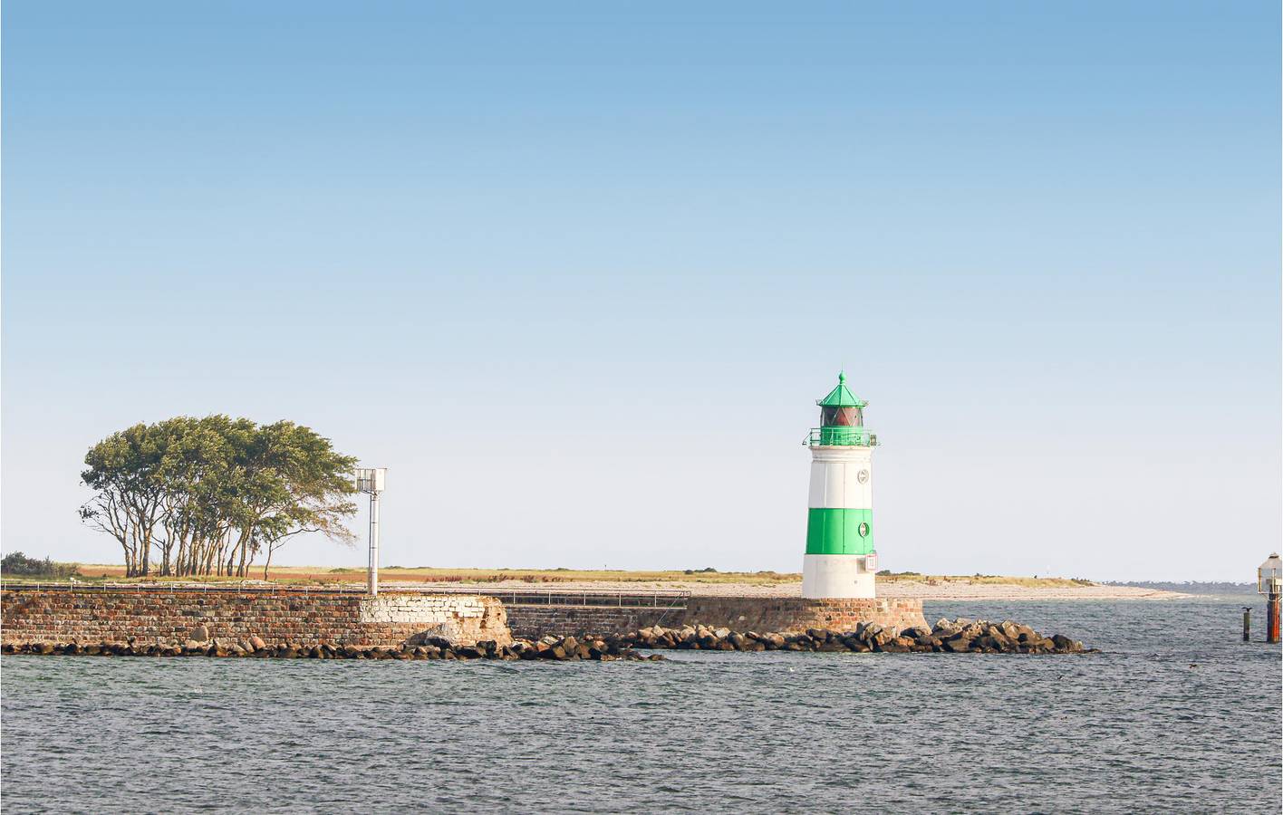 Ganze Ferienwohnung, Rückzugsort am Strand: Parkplatz, TV, Terrasse & Küche in Olpenitz, Kappeln