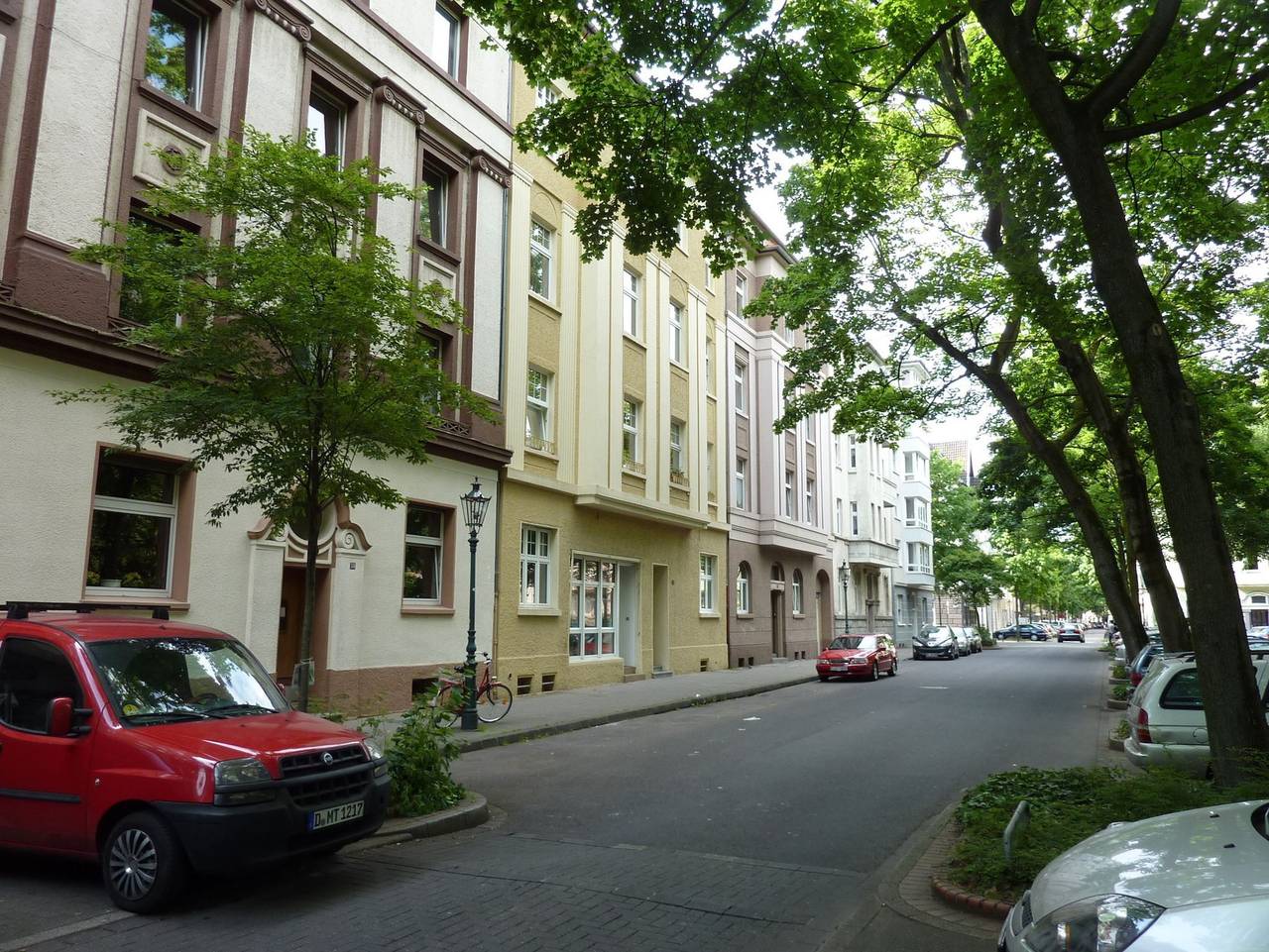 Ganze Ferienwohnung, Lessing-Apartment in Oberbilk, Düsseldorf