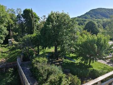 Gîte pour 8 personnes, avec jardin ainsi que terrasse et piscine à Dun (toponyme)